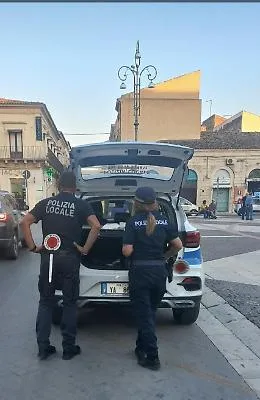 Vittoria, sequestrati sei monopattini