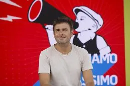 Alessandro Di Battista migliora ma ancora nessuna data per il rientro in Italia