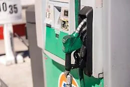 Emergenza diesel: il prezzo schizza in alto e il taglio fiscale non basta pi&ugrave; 