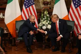 Trump e la nuova provocazione all'estero: &laquo;Un'Irlanda unita sarebbe bellissimo, prima o poi accadr&agrave;&raquo;