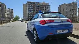 Allarme braccialetto antistalking: arrestato a Catania 39enne sorpreso ad avvicinarsi al padre