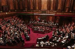 Riforma elettorale al rush finale: il Senato chiude l'esame ma monta la polemica sulle 450mila firme