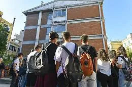 Primo giorno di scuola in Sicilia per 15mila supplenti e 5.794 insegnanti di sostegno (precari), in ruolo 1.840 docenti