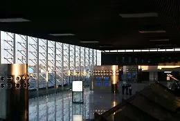 Aeroporto di Catania, voli sospesi fino alle 22: la cenere dell'Etna continua a non dare tregua allo scalo di Fontanarossa
