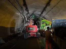 Odissea lungo la "trazzera" chiamata A19: cos&igrave; un banale incidente ha spezzato in due la Sicilia