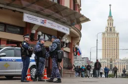 Mosca denuncia un attacco: oltre 1.600 droni ucraini. Zelensky: &laquo;Usati anche missili da crociera e balistici&raquo;