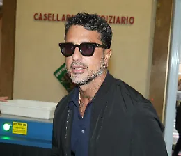 Mediaset e vip contro Fabrizio Corona: "Ci ha infagati". Richiesta danni da 160 milioni 