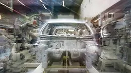 Rivoluzione auto in Nord America: Honda punta sull'ibrido in Ohio, Volkswagen taglia l'occupazione in Messico