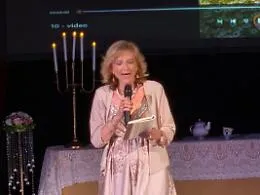 Grazia Licciardello presenta 'Sinfonie d'anima' a Giarre: una poesia che scuote e chiama all'azione