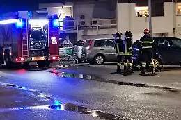 Modica, auto gpl perde gas in un parcheggio