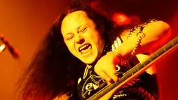 Ci lascia Cronos, la voce oscura che ha inventato il black metal