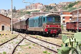 Treni storici in Sicilia,  il programma: da ottobre a dicembre 12 viaggi a ritmo lento