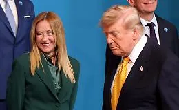 La nuova giravolta di Trump: &laquo;Meloni? L'ho sempre stimata&raquo;