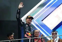 Un Verstappen d'annata a Sepang, Antonelli allunga il vantaggio: Ferrari in crisi, Hamilton salva il podio