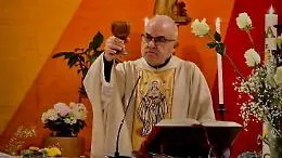 Addio a padre Carlo D'Antoni, il prete dell'accoglienza