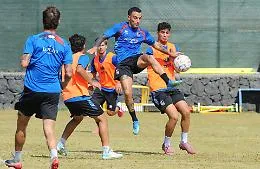 Torre del Grifo aperto alla stampa: Catania prova il 3-4-2-1 in vista di Altamura