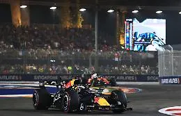 Gp di Singapore: vince Verstappen davanti alla Ferrari di Leclerc, Kimi Antonelli terzo si avvicina al Mondiale