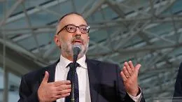 Chi &egrave; Luigi Carbone, il medico che assiste Leone XIV