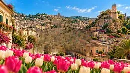 Modica diventa la citt&agrave; dei tulipani