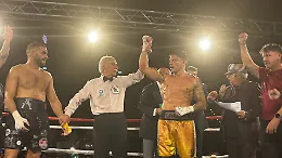 Boxe: Salvatore "Occhi di Tigre" sul tetto d'Europa, il campione catanese fa sua la cintura Wbc Mediterranean
