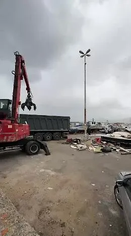 Arenella, vertice Tardino-Tamajo, lavori per il porticciolo devastato