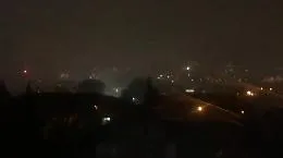 Catania vista dall'alto alla mezzanotte del Capodanno: una distesa di botti