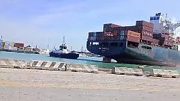 Nave di Israele attracca a Livorno, i camalli: &laquo;Non scaricheremo quei container&raquo;