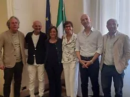 Caltanissetta, la consigliera Petitto indossa una casacca &ldquo;nazional civica&rdquo;