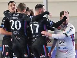 La Meta Catania sbanca Napoli e vola in vetta da sola