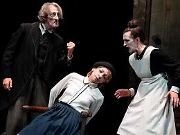 &ldquo;La lezione&rdquo; di Ionesco debutta allo Stabile. &laquo;Evoca totalitarismo politico e femminicidi di oggi&raquo;