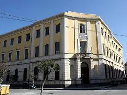 Sfratto del Rizza, pioggia di critiche