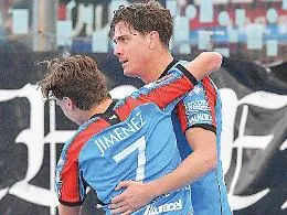 Il Catania sceglie il numero 9 per superare pure il Sorrento e restare capolista