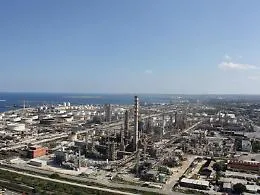 La riconversione della raffineria di Priolo, Cgil contro Eni &laquo;Investa in Sicilia i risparmi ottenuti&raquo;