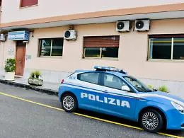Con la cocaina sotto il giubbotto: arrestato pusher 38enne