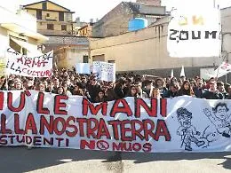 I No Muos tornano in piazza: &laquo;La Sicilia non va trasformata in una piattaforma di guerra&raquo;