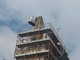 Via alla rimozione della cuspide della chiesa Madre