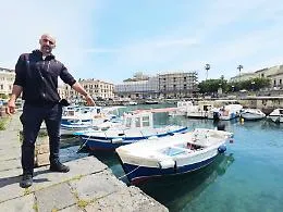Sami, l&rsquo;eroe del mare di Siracusa: &laquo;Ho salvato due vite e  mi ritufferei ancora&raquo;