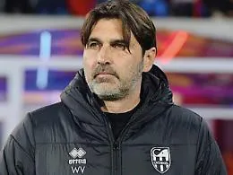 Il Catania non cambia: fiducia al tecnico Viali per affrontare i play off