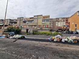 Rifiuti, a Catania troppe microdiscariche. Il vicesindaco: &laquo;Eliminiamole e Tari meno cara per tutti&raquo;