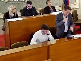 Il Consiglio boccia l&rsquo;aumento dell&rsquo;Irpef