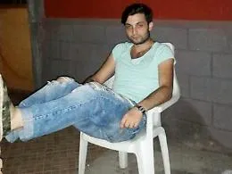 "Non era un incidente stradale ma un omicidio": giovane alla guida colpito da un proiettile