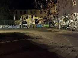 Accoltellato e lasciato in strada agonizzante: &egrave; giallo a Catania 