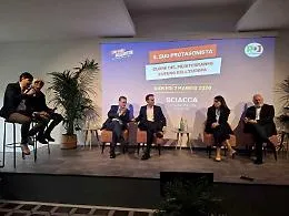 Pd, la prova di forza dei "bonacciniani" a Sciacca. E per le Regionali porte aperte a Cateno De Luca