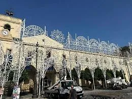 Controcorrente attacca sulle luminarie, il sindaco si difende