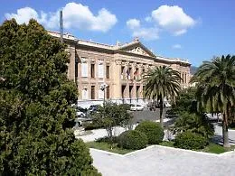 Rinnovo delle carte d&rsquo;identit&agrave; cartacee: uffici sott'acqua, la proroga in soccorso