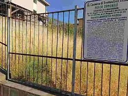 Incuria e degrado in zona Ravanusa, i residenti: &laquo;Il Comune faccia il suo&raquo;