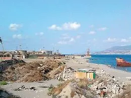 Il piano per riprendersi il mare parte dalla bonifica di Maregrosso