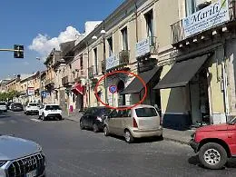 Con l&rsquo;estate &egrave; subito caos: centro storico in tilt e code chilometriche