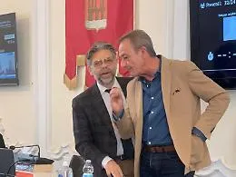 Tensione a Palazzo Cavarretta a Trapani: Pug, bilanci e l'ombra della mozione di sfiducia