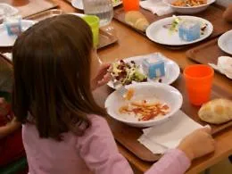 Mense scolastiche, a Catania via alle domande di rimborso per la scuola dell'infanzia